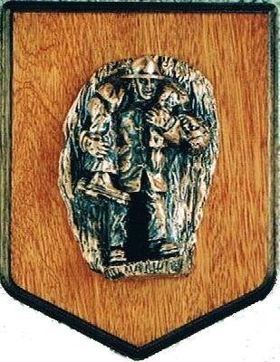 FIREFIGHTER WALL PLAQUE RESCUER 2